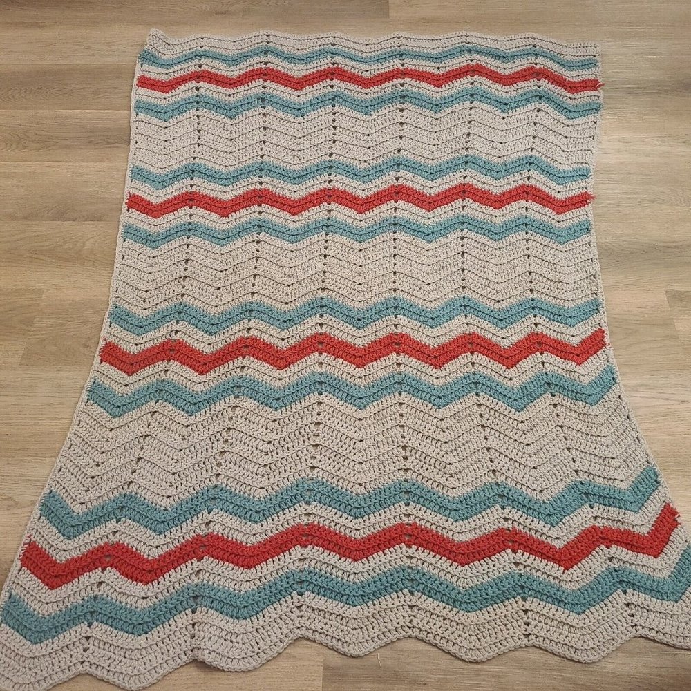 Crochet Gray Red Blanket Nursery Afghan‎ Blanket Throw Couch 58 x 38 Long